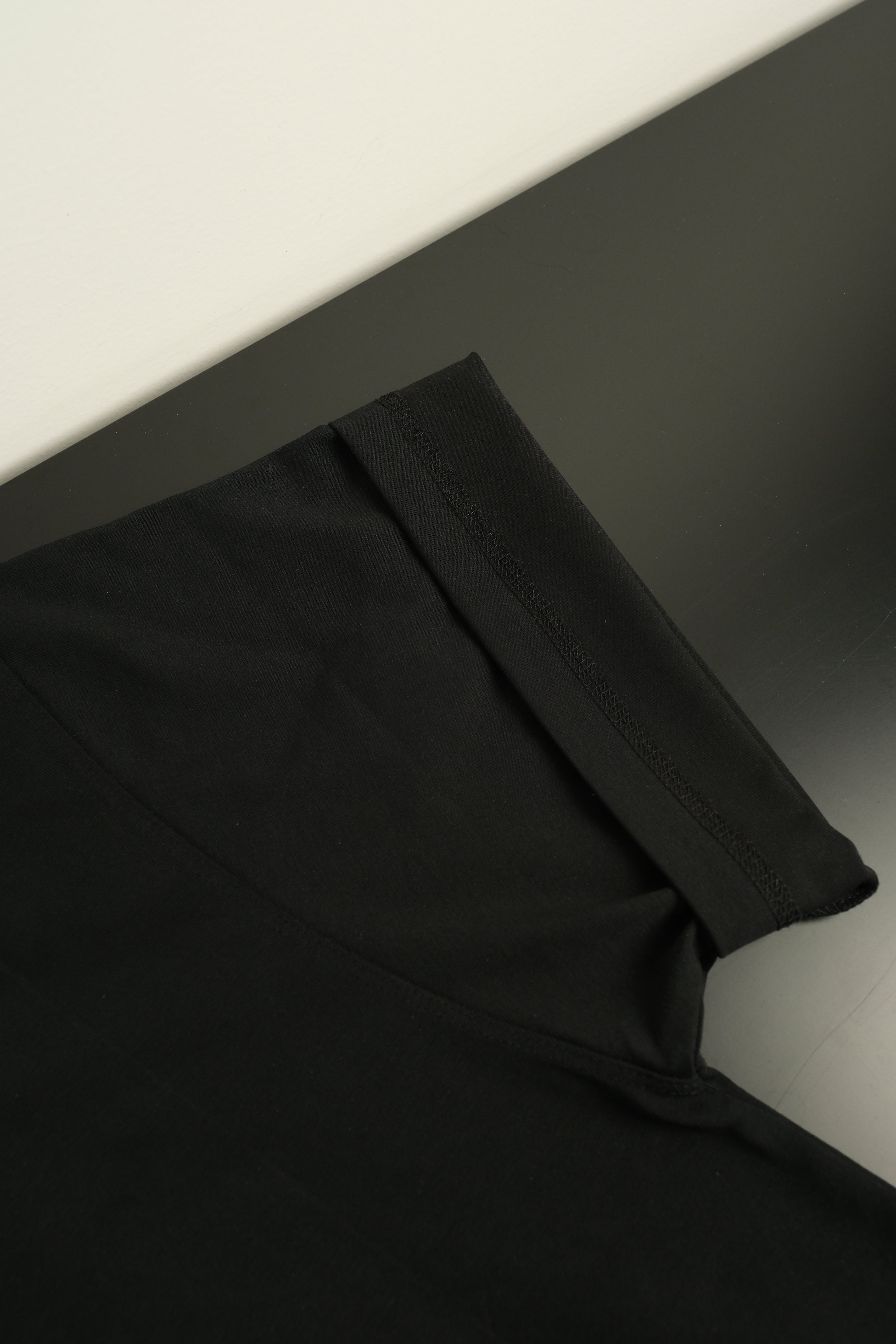 "Jiafei Window Shadow" Portrait T-Shirt