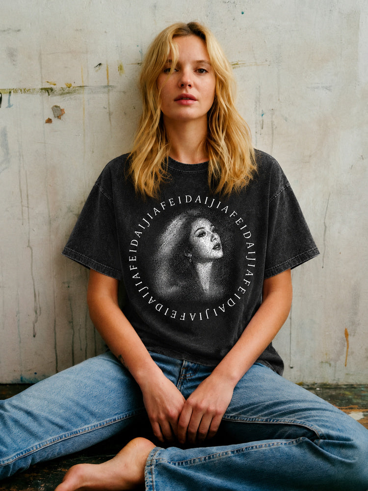 JIAFEI Dotted Portrait & Circular Text Graphic Oversized T-Shirt