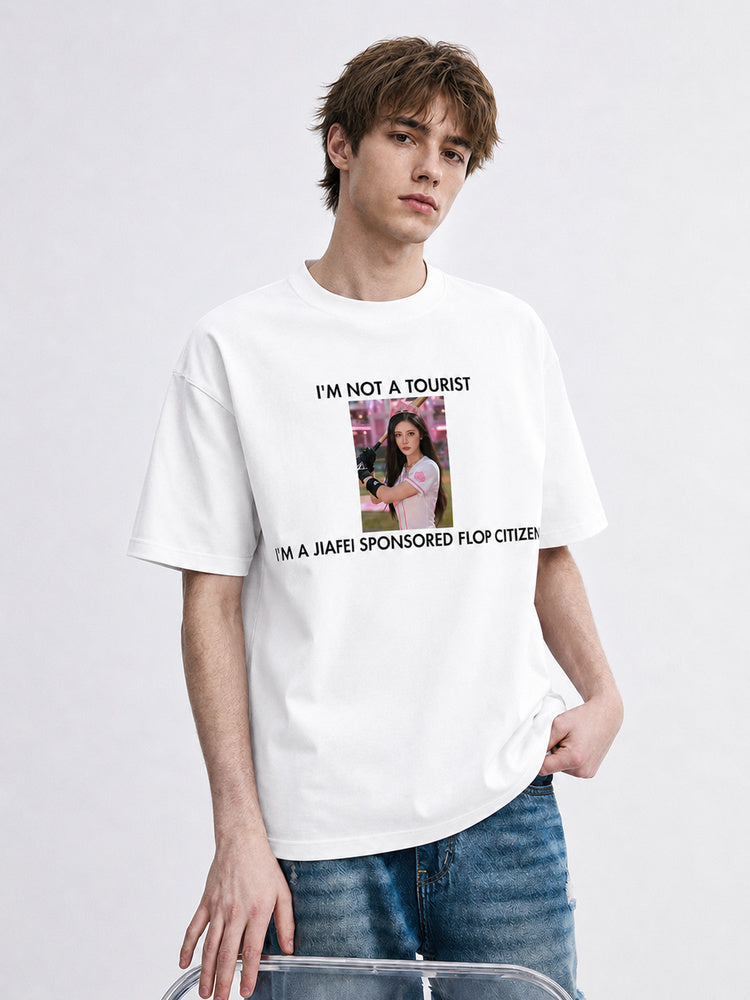 JIAFEI “I'M NOT A TOURIST, I'M A JIAFEI SPONSORED FLOP CITIZEN” Graphic Oversized T-Shirt